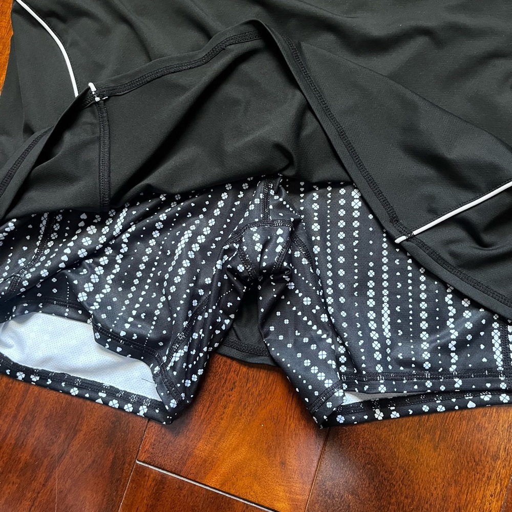Krimson Klover women’s athletic skort, black and white, size medium - Picture 4 of 4